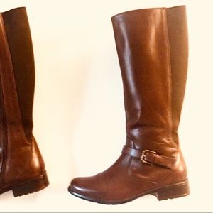 Clarks, NEW, size 10, brown leather boots w zipper